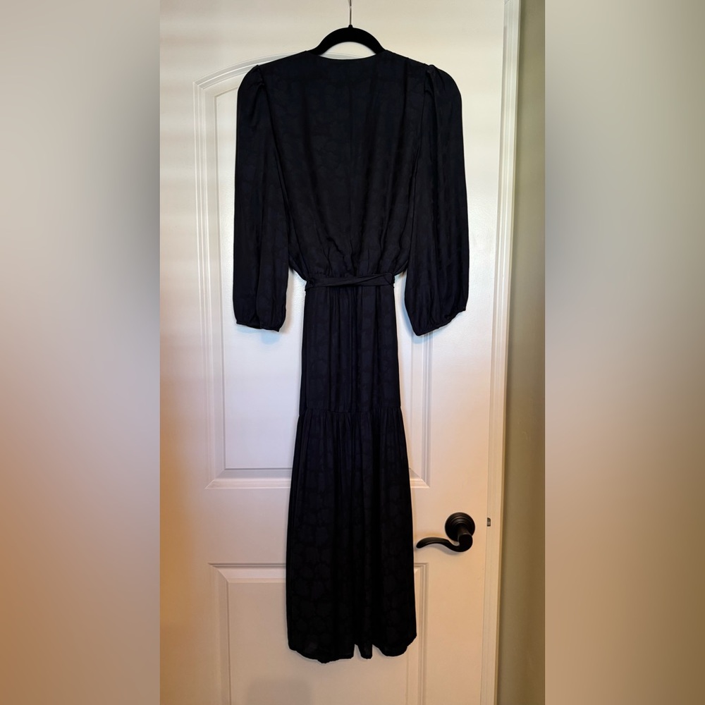 Navy Floral V-neck Long Sleeve Dress - Picture 2 of 10